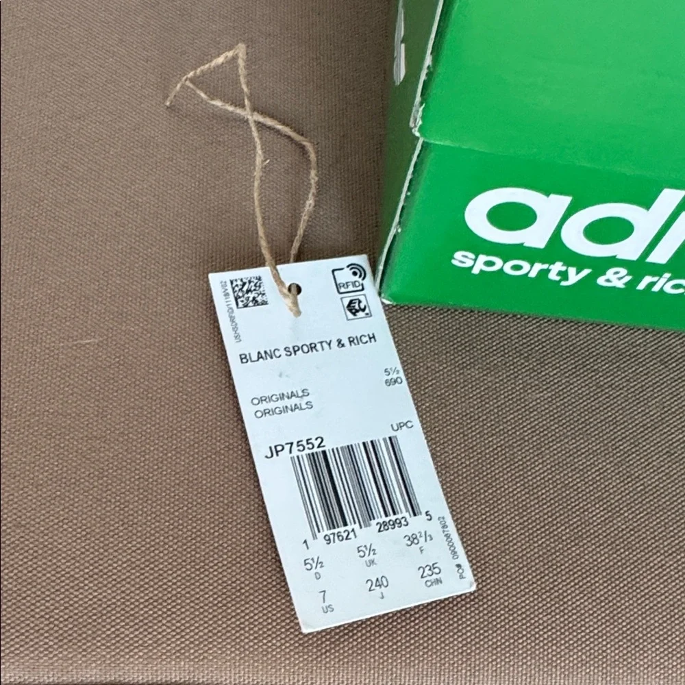 Adidas Blanc Sporty & Rich White and Green Sneakers with Gold Charm - Picture 2 of 7